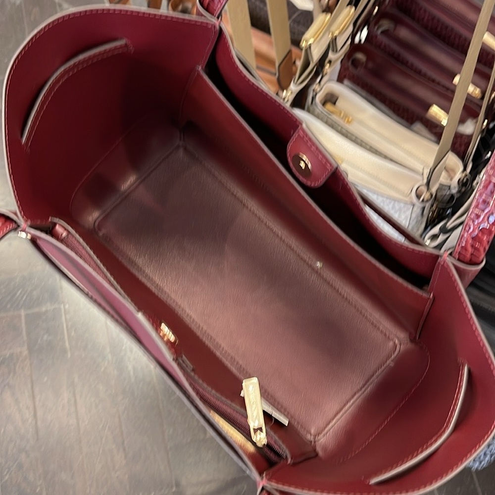 MICHAEL KORS
Reed Lg Leather Belted Satchel Shoulder Handbag 
Oxblood Crocodile - Picture 7 of 16